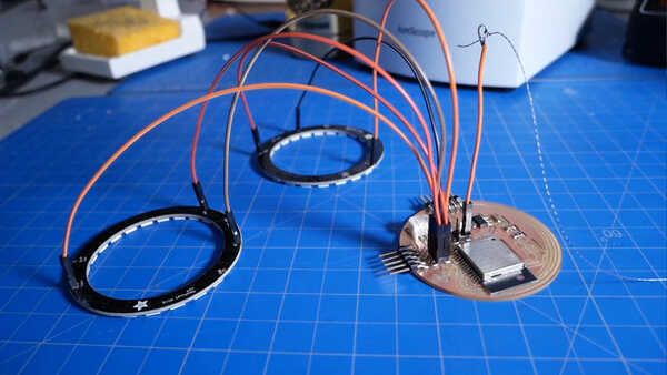 Programmaballs - Programmable Light-up Juggling Balls 4