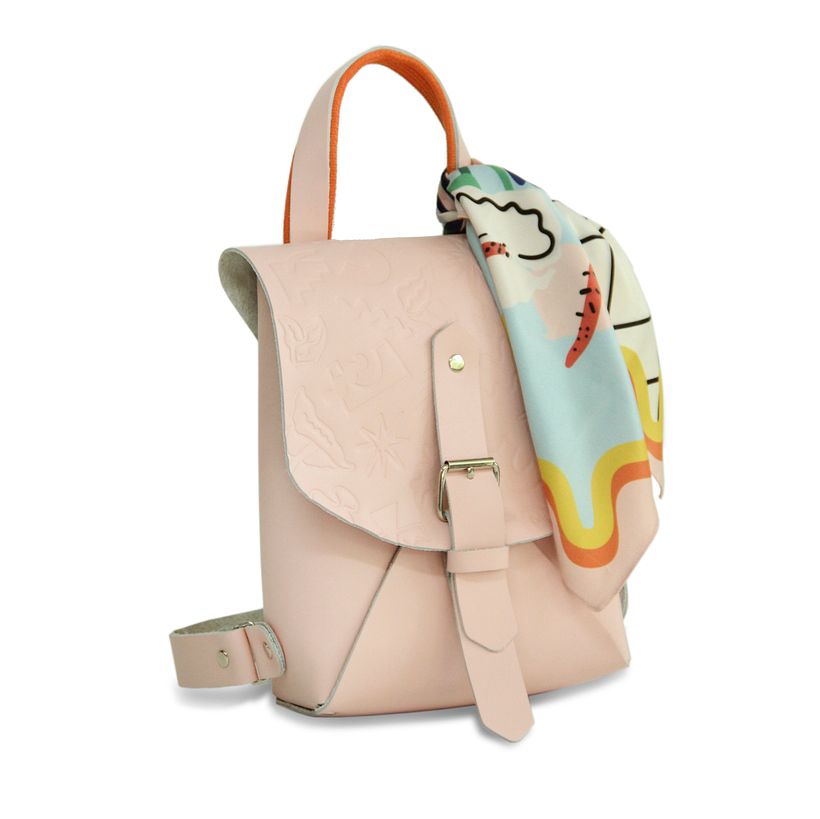 Mochilas Estampadas con Bajo Relieve 8