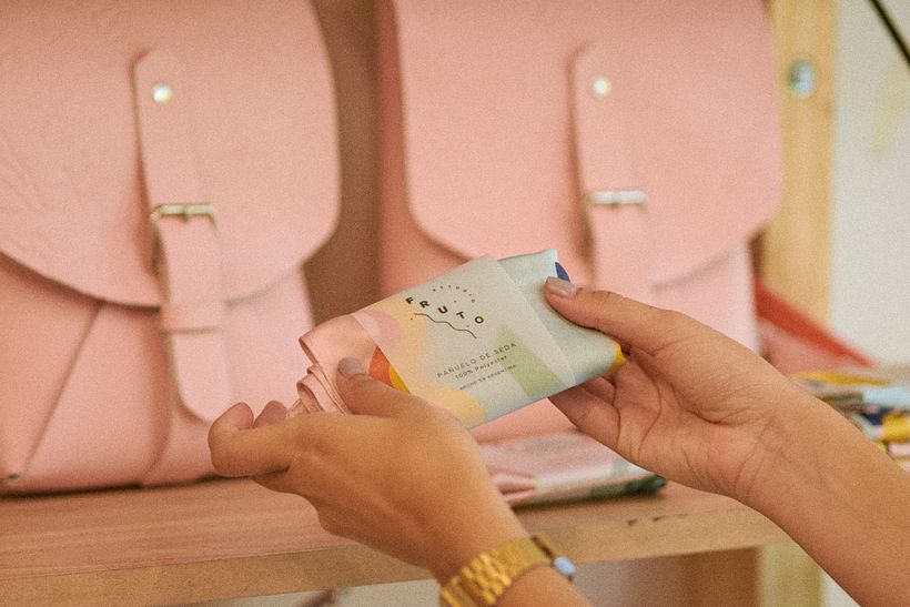 Mochilas Estampadas con Bajo Relieve 9