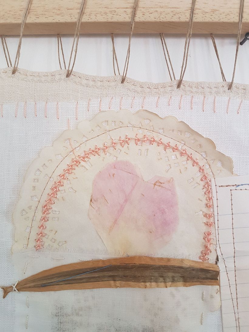 Mi Proyecto del curso: Técnicas de bordado experimental sobre papel 4