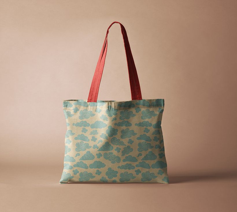 Tote bag estampado nubes