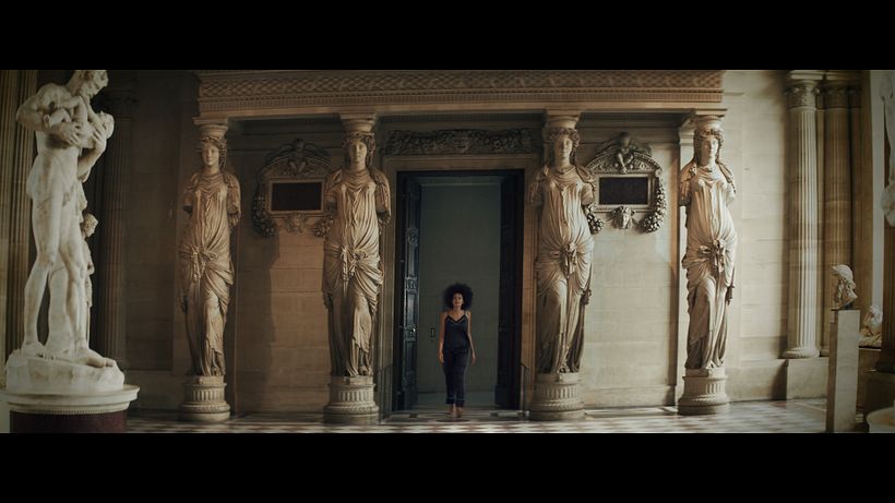 Airbnb presents: A night at the Louvre 3