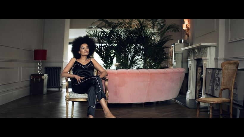 Airbnb presents: A night at the Louvre 9