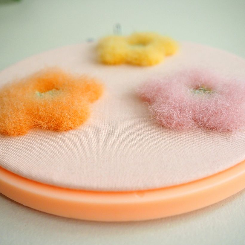 Needle Felted Daisies 3