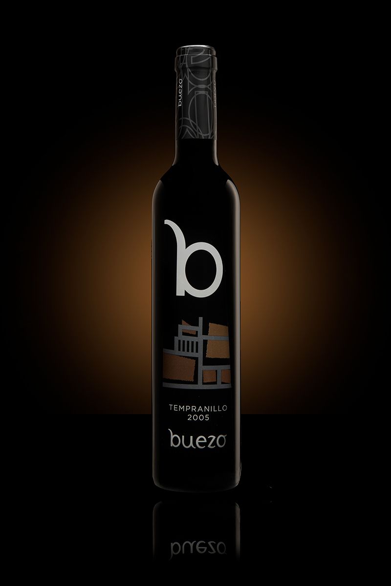 Mi Proyecto del curso: Fotografía de objetos brillantes y esquemas de iluminación 1