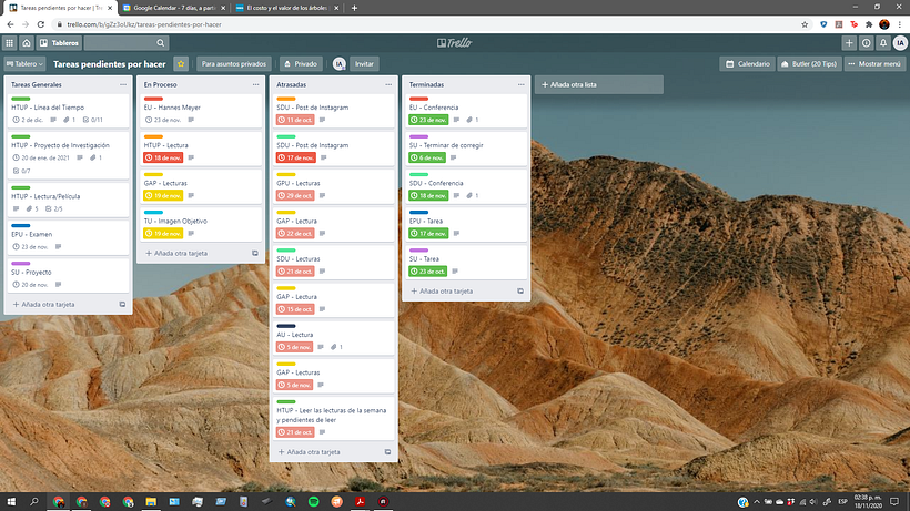 Mi principal herramienta y la que utilizo a diario es Trello, donde apunto y tengo enlistado todos los trabajos que hago.
