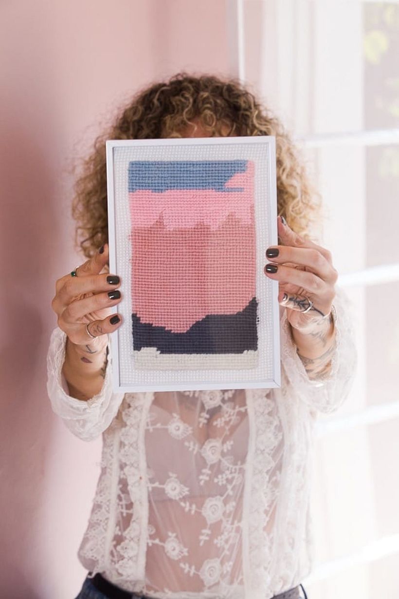 Paula Linard y su bordado de autora