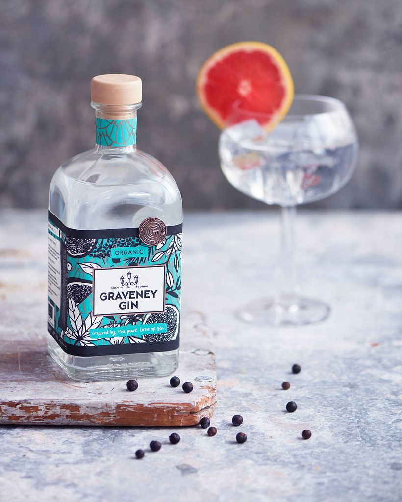 Graveney Gin Bottle Packaging 1