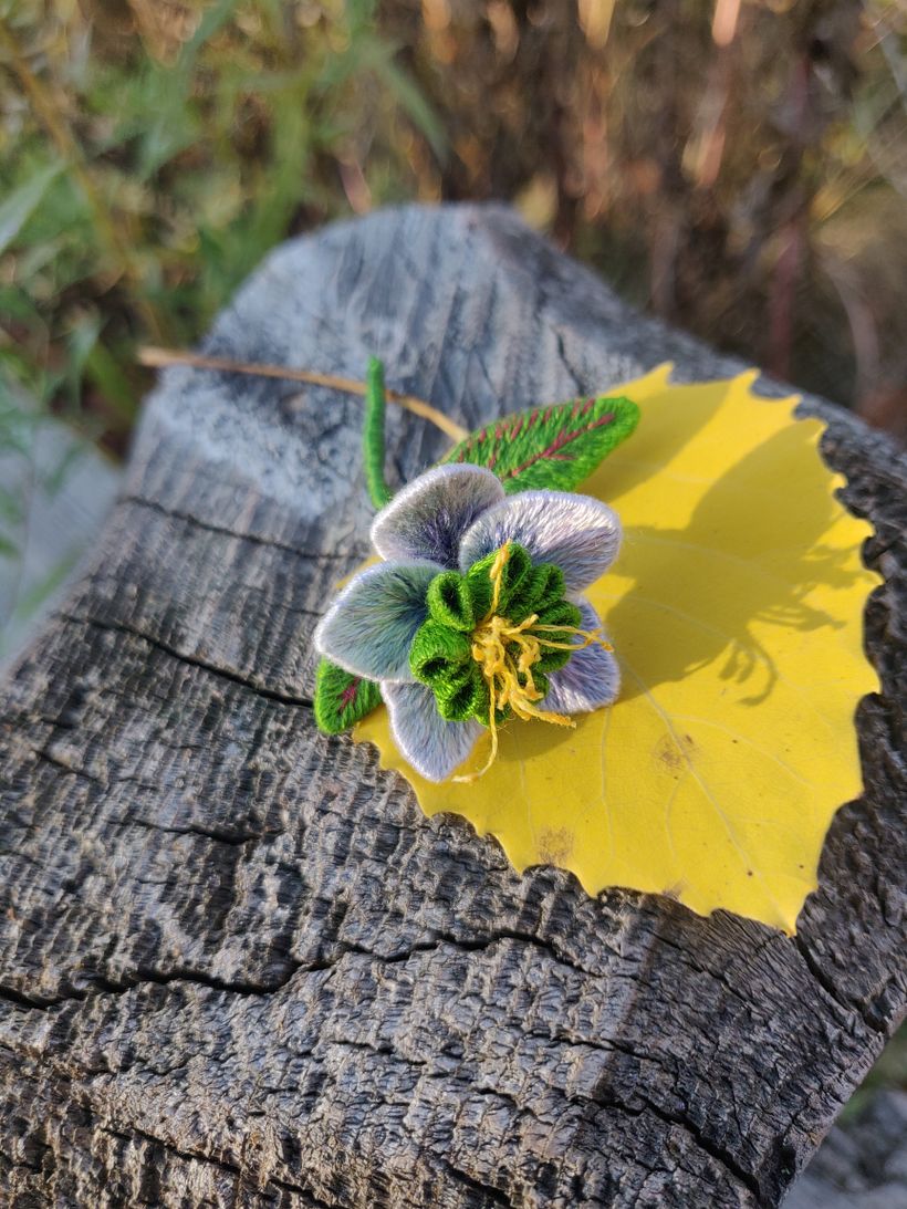 3D Embroidery -  Hellebore 5