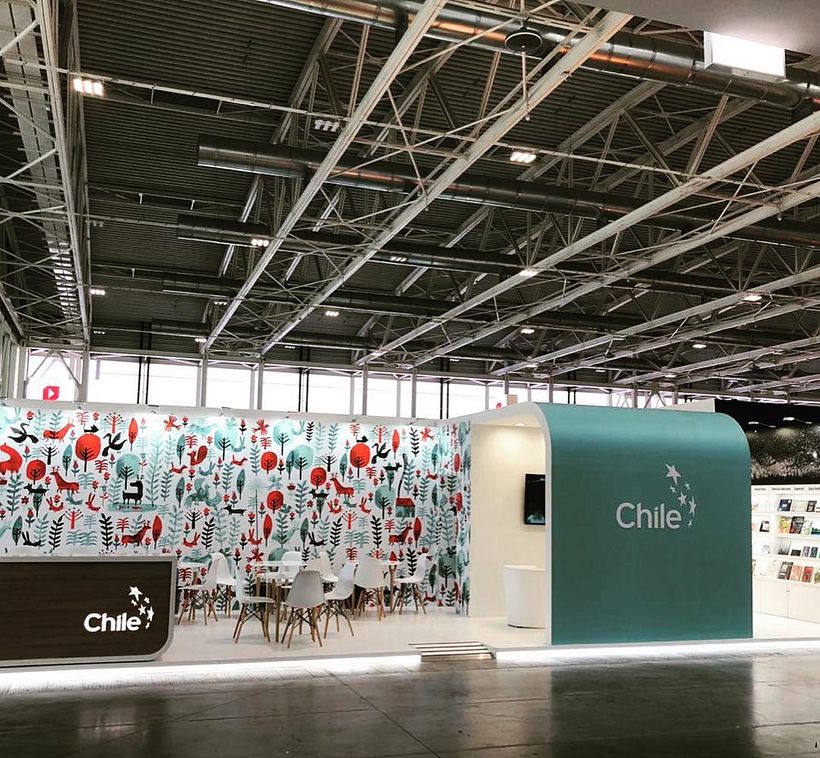 Mural para stand de Chile, Bologna Children Book Fair 2019 -1
