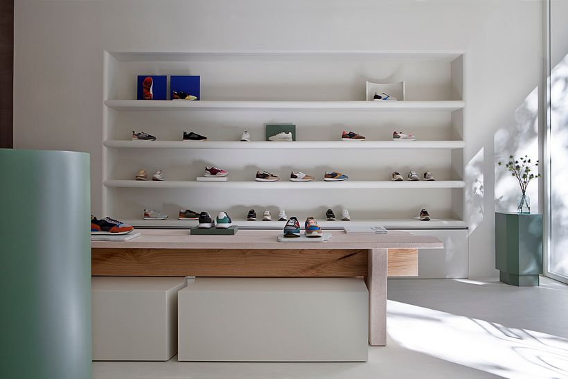 HOFF FLAGSHIP STORE 9