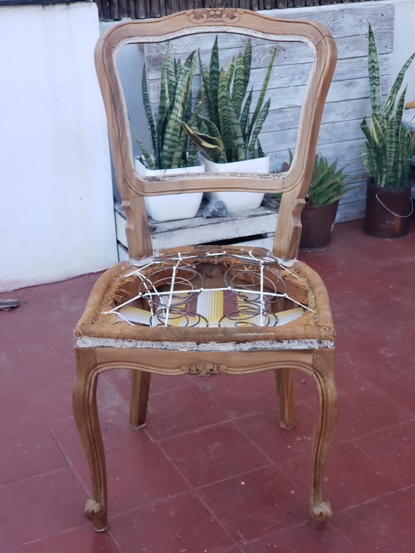 los resortes estaban muy torcidos por eso los volvi a atar
