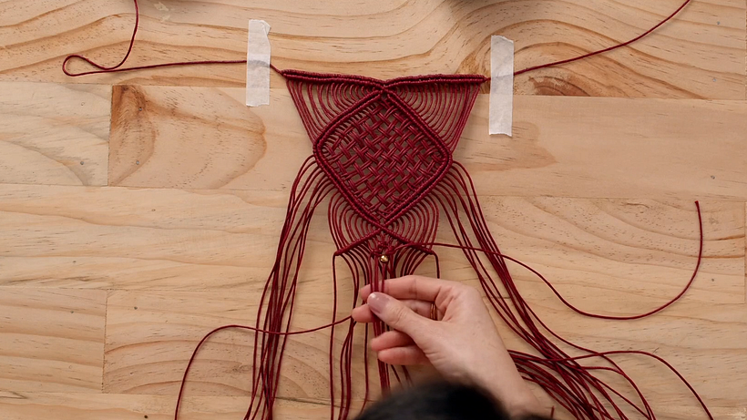 Macramé Tutorial: Create Your Step-by-Step Necklace 22
