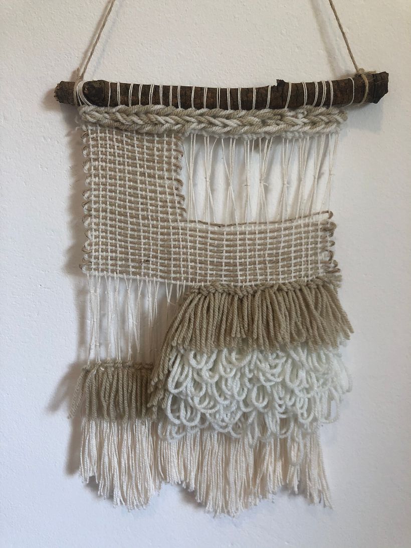 Usando cores semelhantes e corda sisal, busquei brincar com texturas e efeitos. 