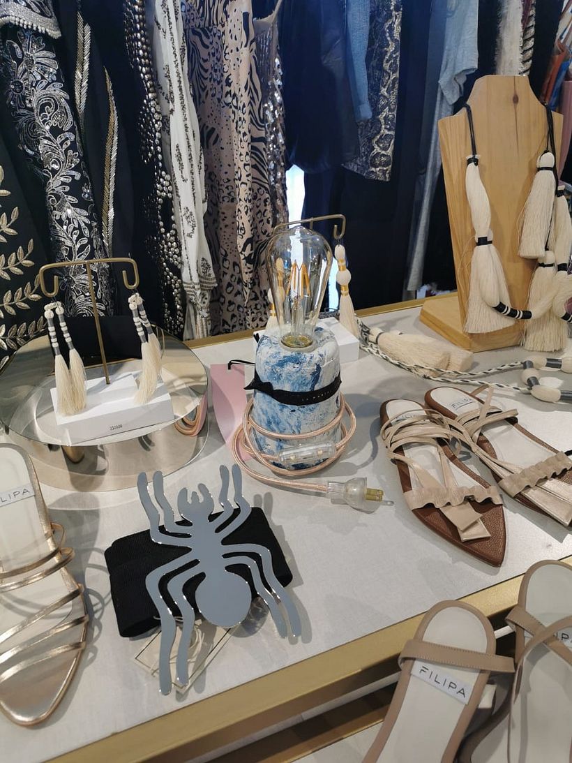 Lámpara de Mesa Marmolizada en Azul Atlántico