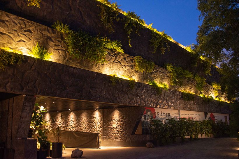 Construcción: W.E.Y.E.S / Iluminación: LumLum