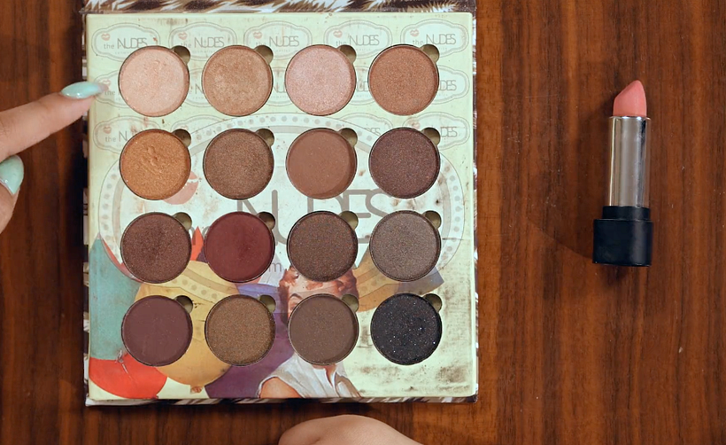 Maquillaje para autorretrato fotográfico conceptual