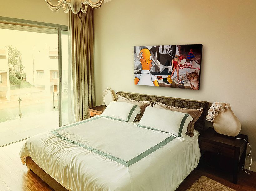 Homer, Pamela, Spiderman y el Gernika crean el cabecero perfecto en tu dormitorio.