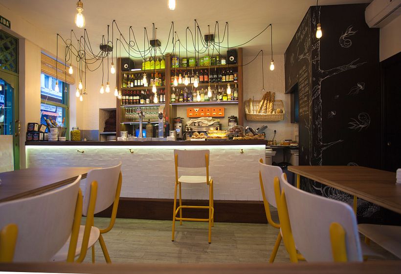 Mural Bar Baster 5