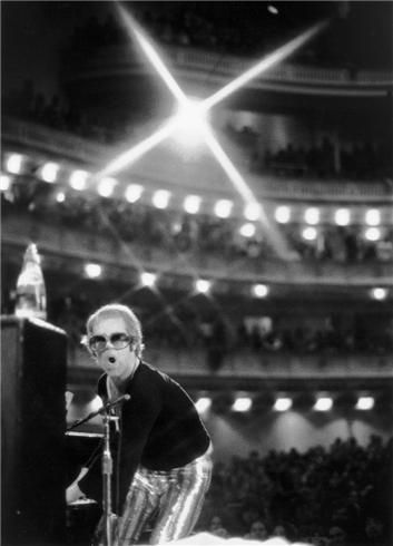 Elton John. Crédito. Bob Gruen