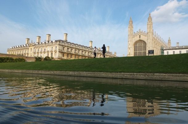 Universidade de Cambridge, Reino Unido, fundada no século XII