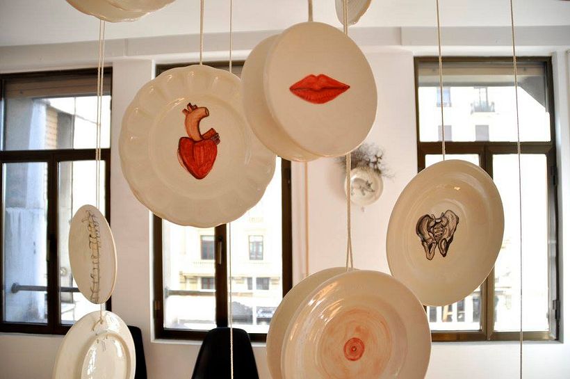 Hemisferios - Exposición Showroom Beluga  1