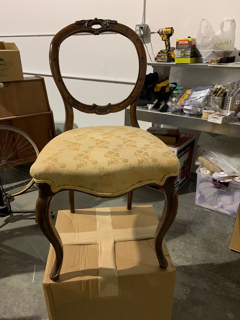 Victorian Balloon Back Parlour  Chair  0