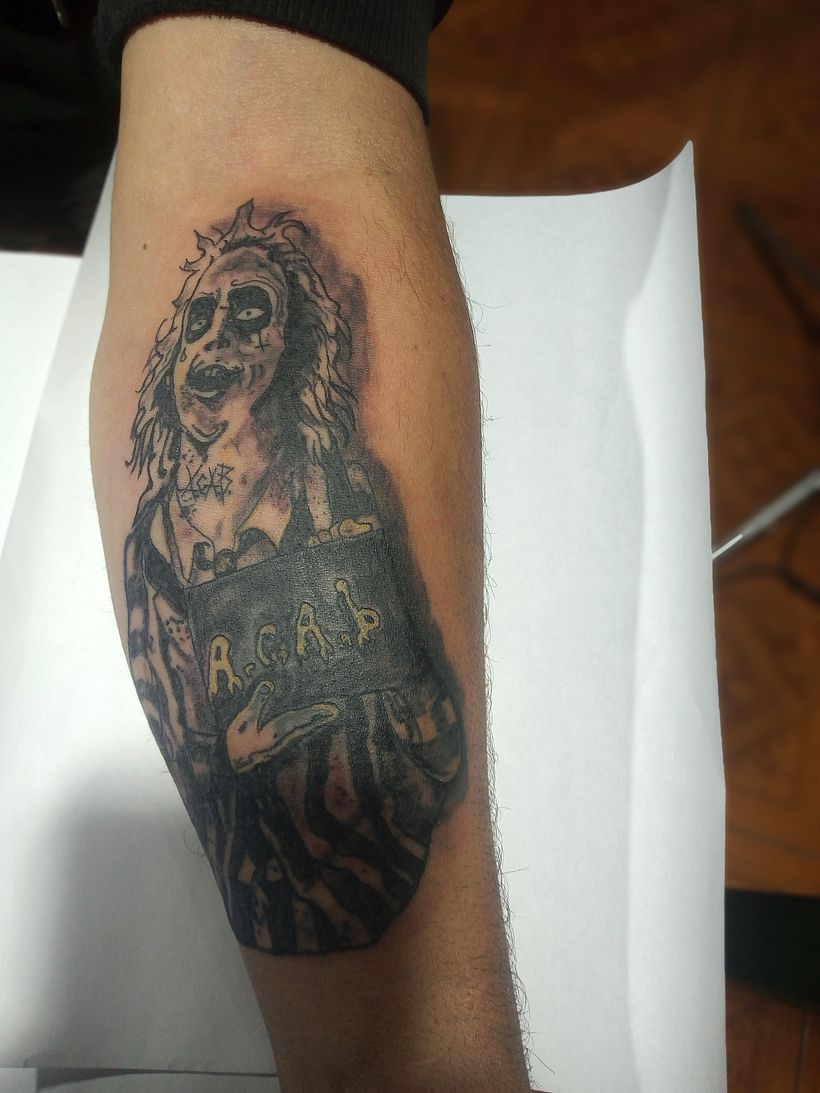 beattlejuss, trabajo echo hace tiempo creo que con este curso me di cuenta que si podia seguir un proceso de mas calma y habe