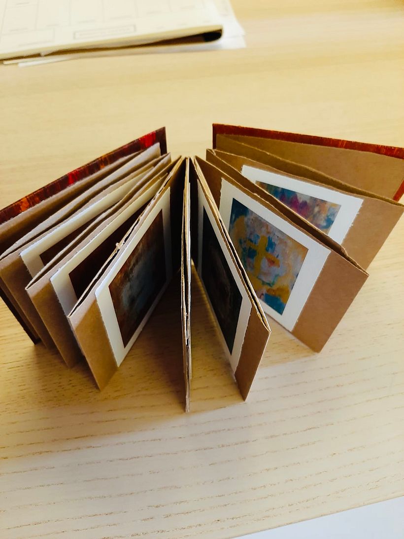 Mi Proyecto del curso: Encuadernación sin pliegues de tu obra gráfica 3