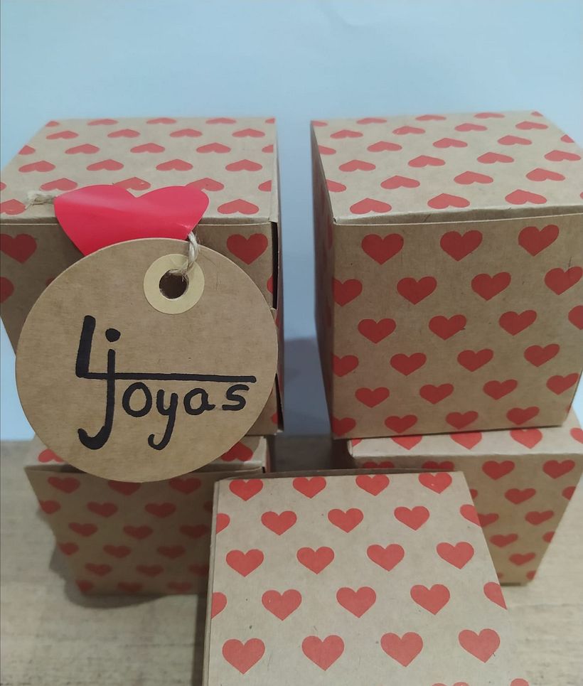 ¡Boxing/empaquetado de nuestros pedidos! 