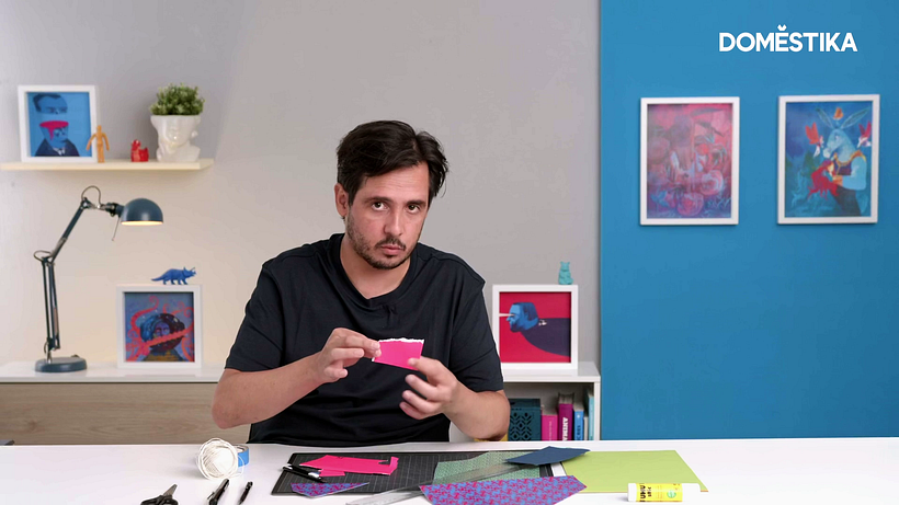 Papéis rasgados servem como texturas