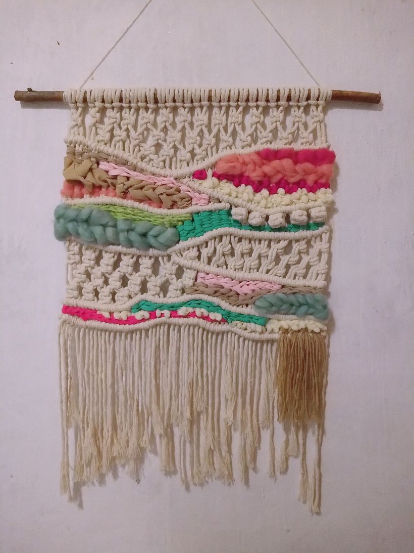 Mi primer tapiz, de (50 cm de largo y aprox 35cm de ancho)