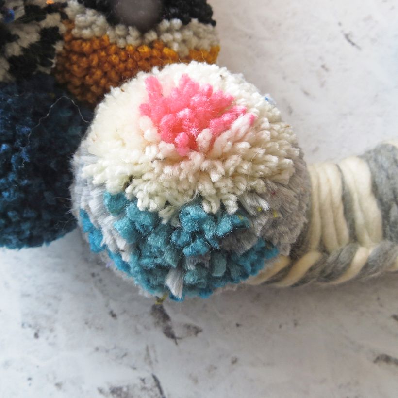 Pom-Pom Design and Creation course project - Artesanía