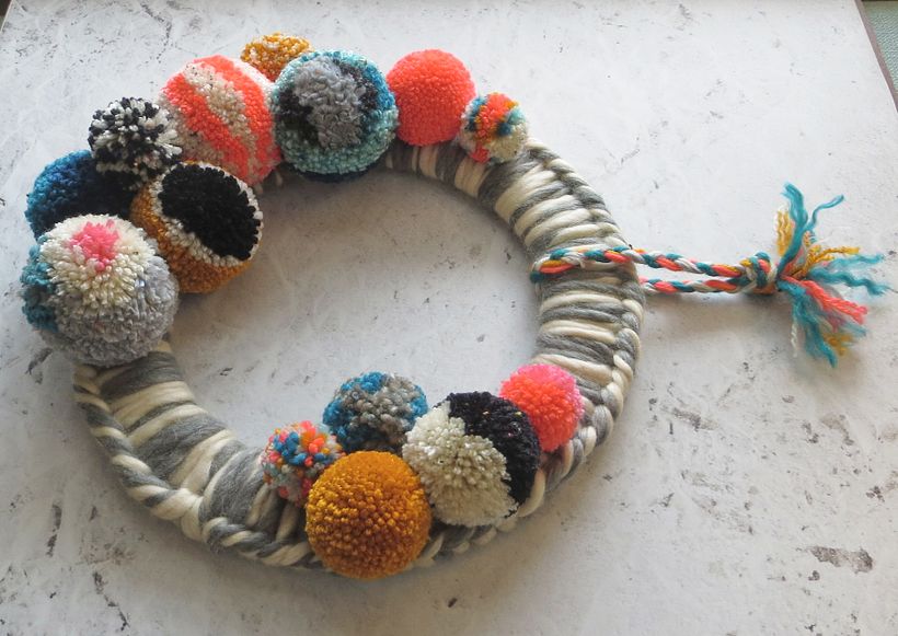 Pom-Pom Design and Creation course project - Artesanía