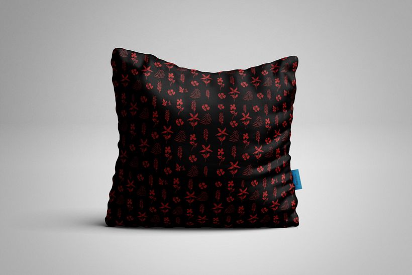 Red & Black Floral Pillow Pattern