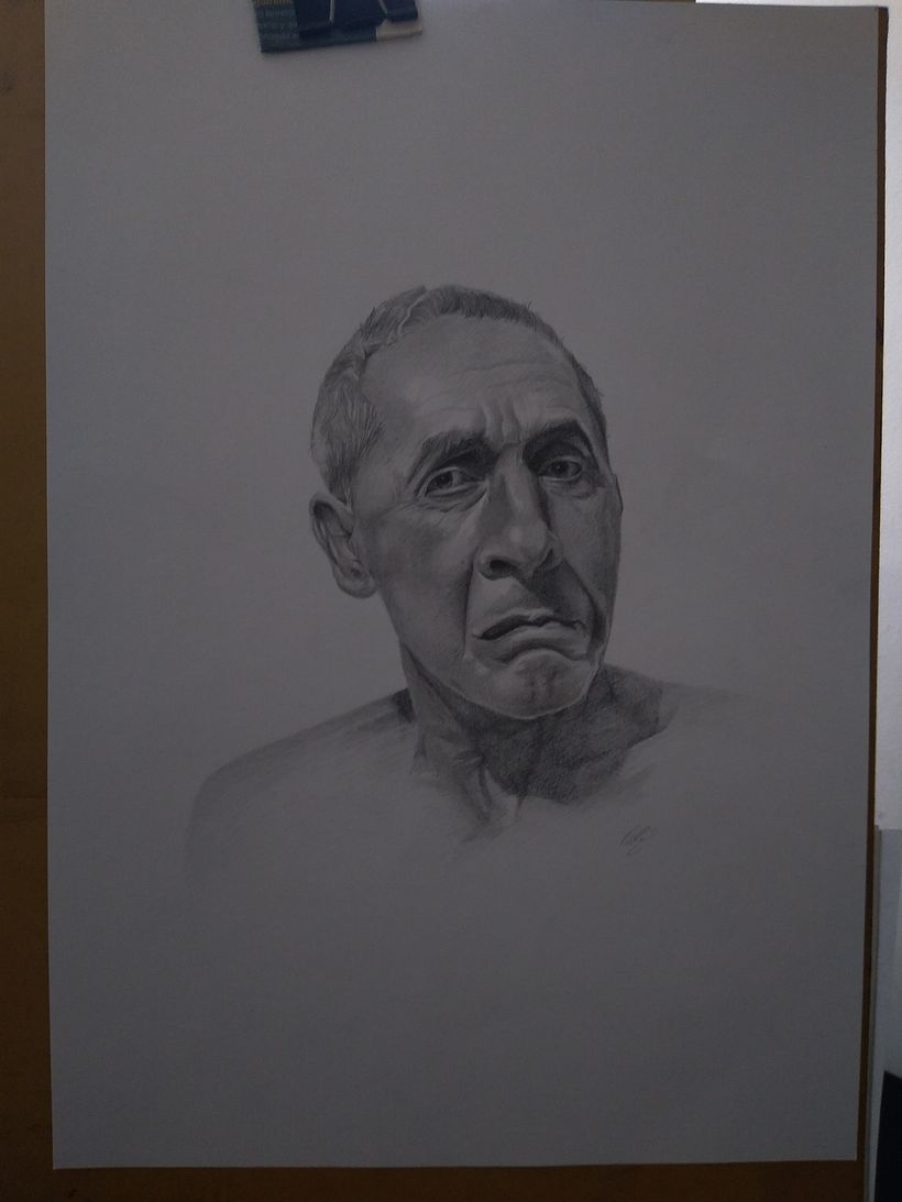 Mi Proyecto del curso: Retrato realista con lápiz de grafito -1