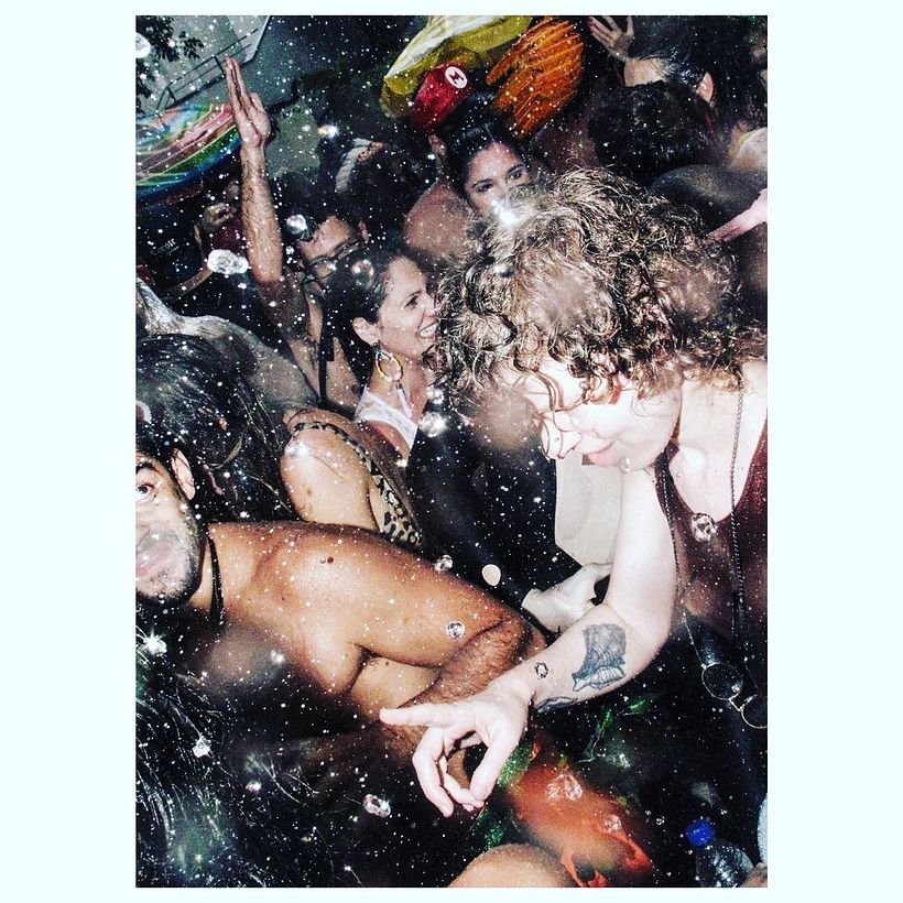 As fotos de Lucas Bori emanam calor e suor