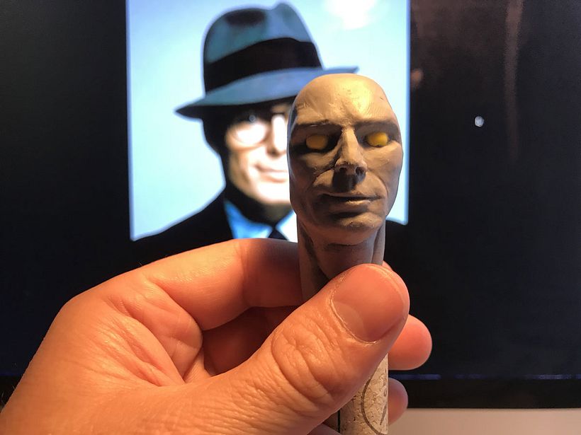 Luego los rasgos principales ya con las bolitas que me sirven de ojos.