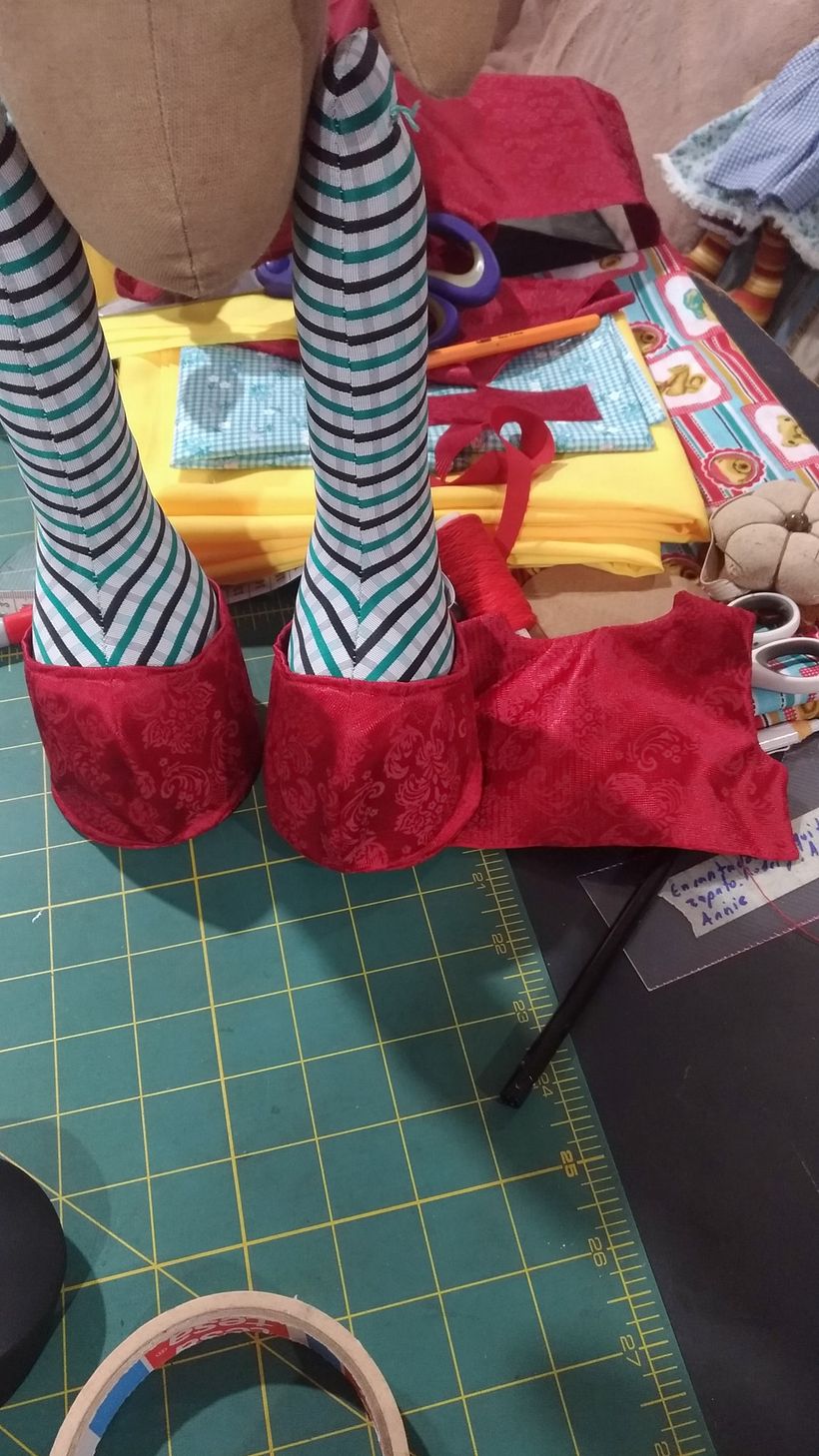 Esto fue hace dos años cuando estaba recibiendo clases con Caro Indy sobre ropa en miniatura