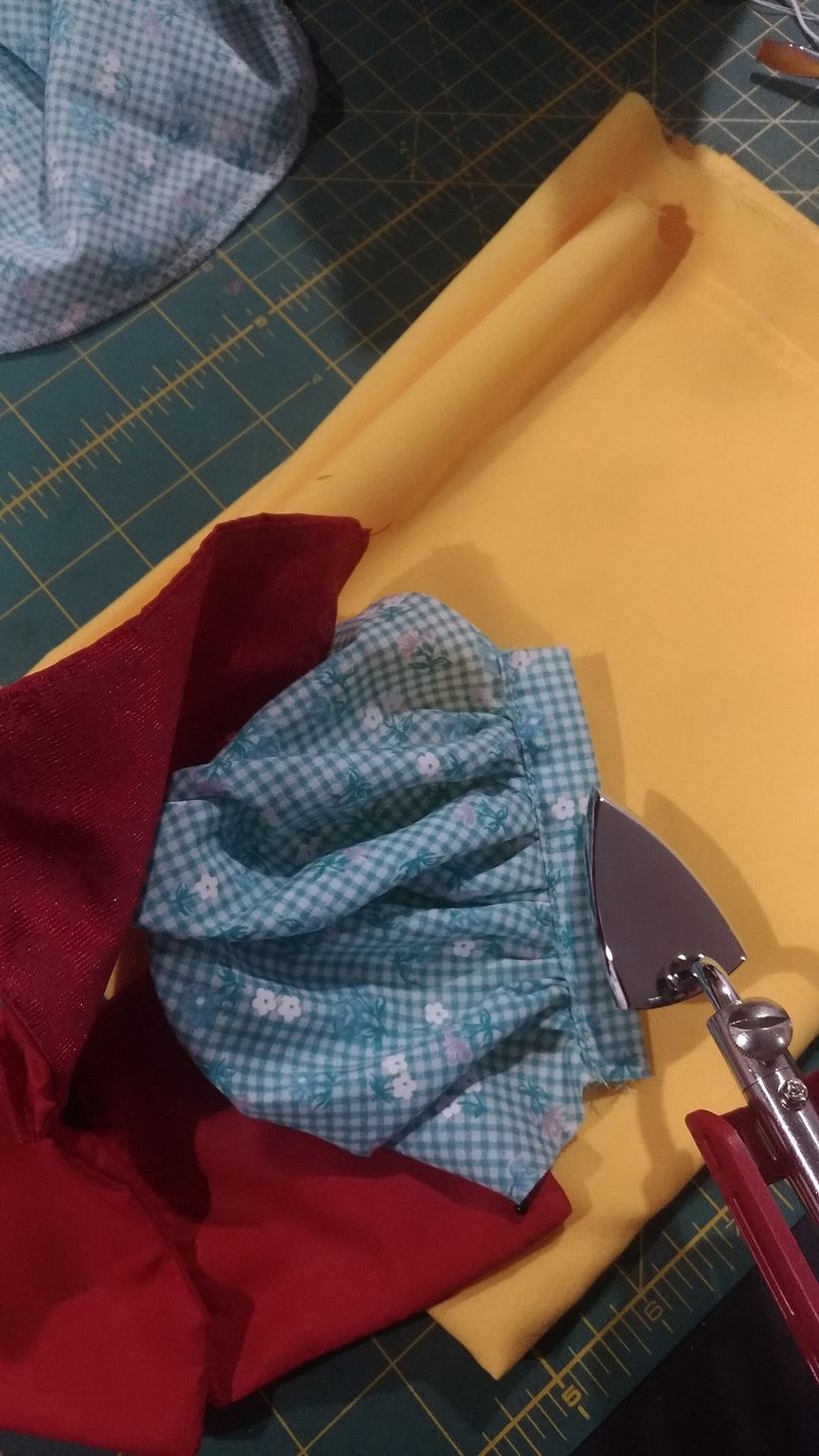 Ropa de muñecos (doll clothes) 0