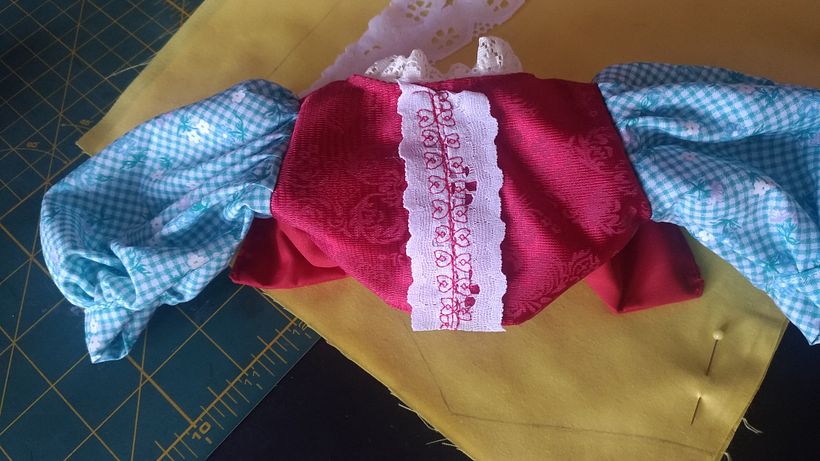 Ropa de muñecos (doll clothes) 1