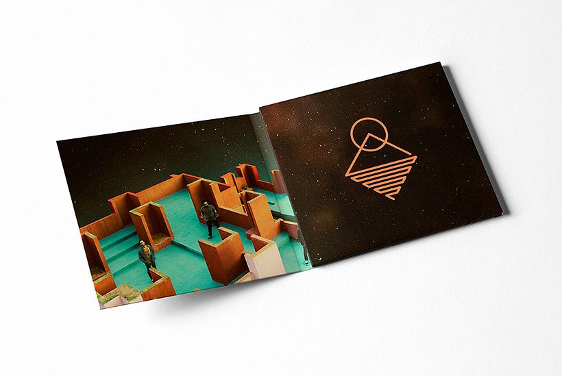 Valira "Supernova" 4