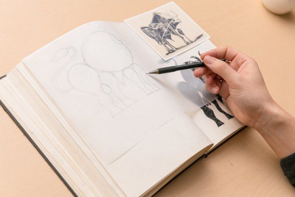 Exercício de esboço de silhuetas, de Manuel Vargas