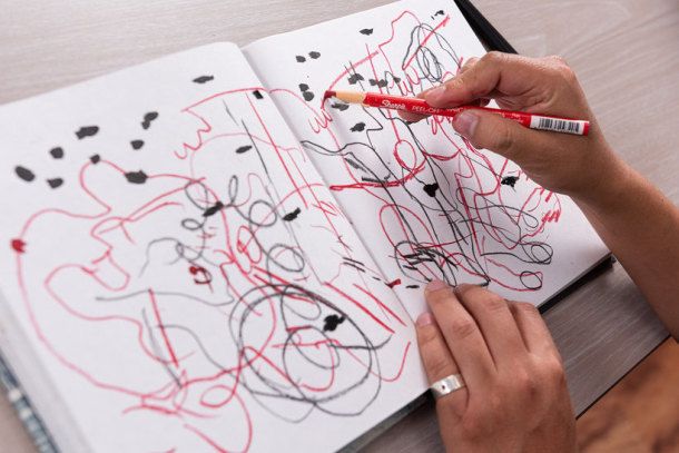 Interpretação de emoções musicais em um desenho de Joan X. Vázquez