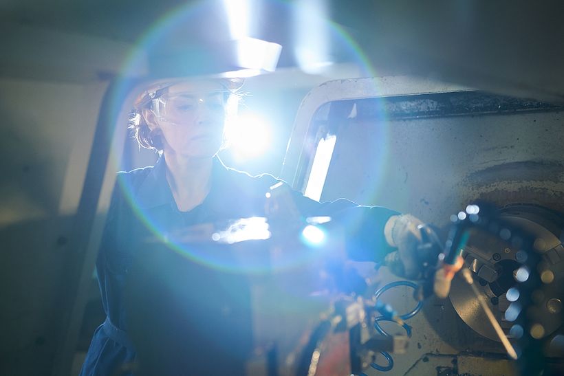 When you have a light source directly shining into an anamorphic lens, it can create a softer, milkier image