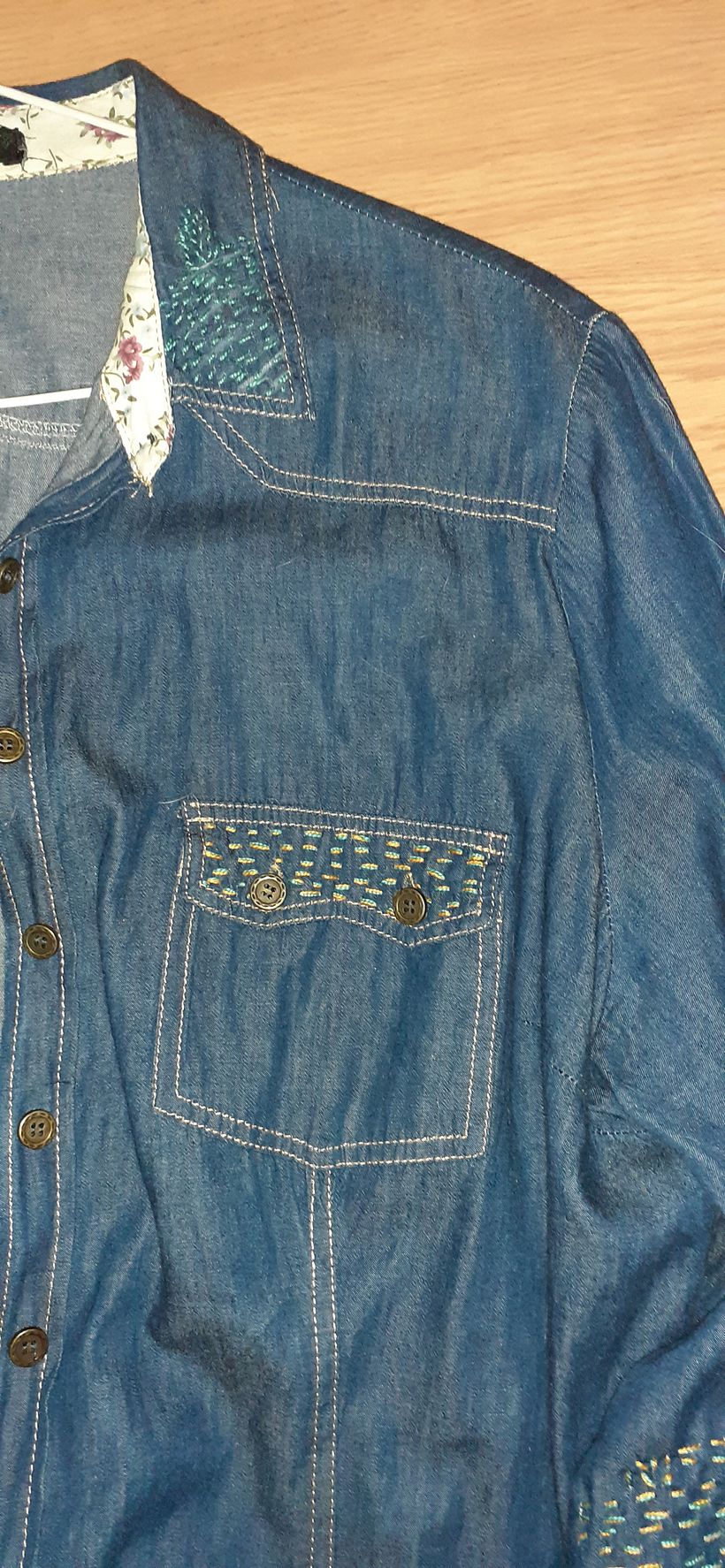 Mi Proyecto del curso: Bordado: reparación de prendas MI CAMISA ESPECIAL. 2
