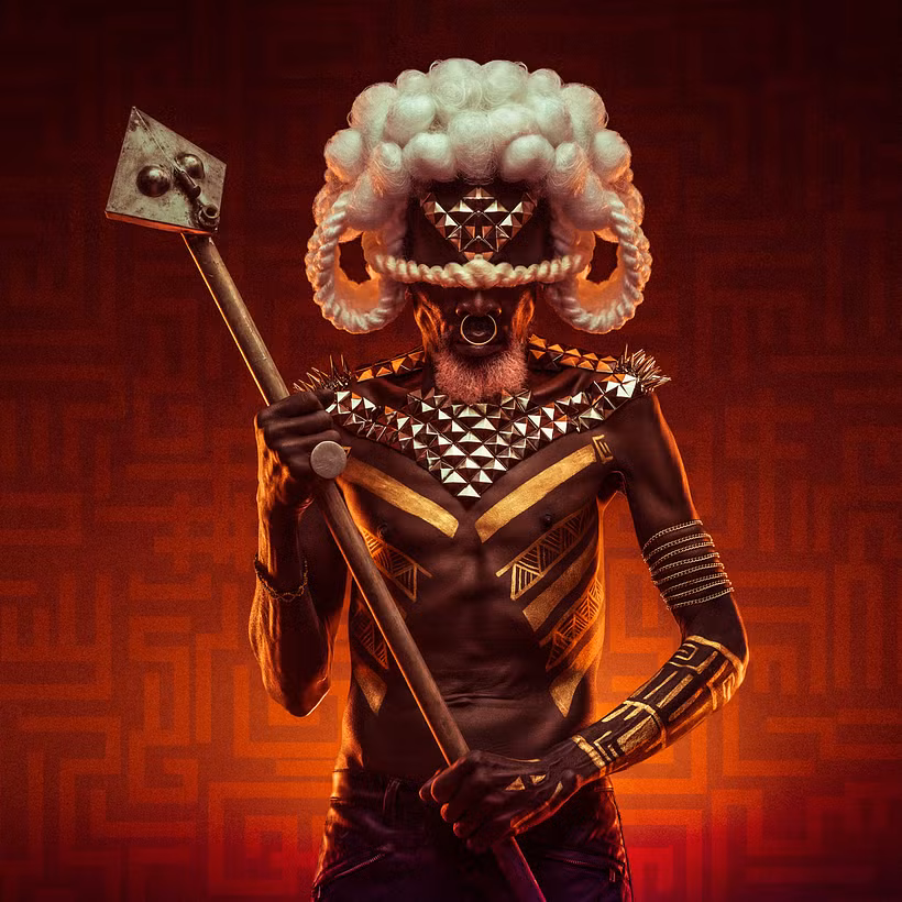 Osborne Macharia, fotógrafo keniano que mezcla las tradiciones massai con la ciencia ficción.
