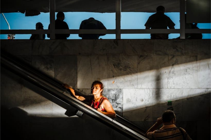 En la fotografía urbana, el enfoque suele ser más libre que en la fotografía documental. Foto de Gustavo Minas.