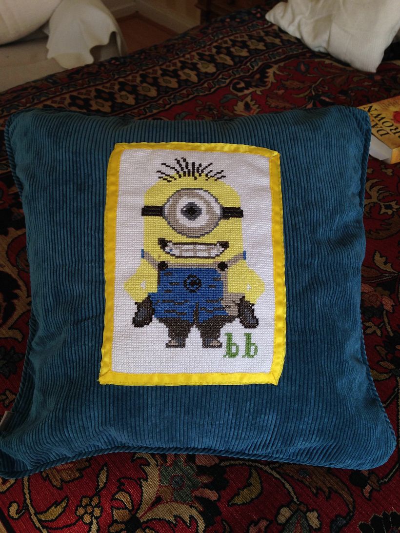 Minions y Elmo  -1