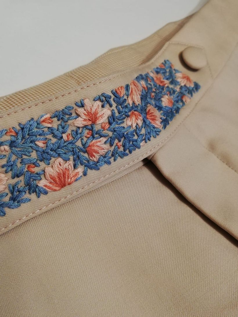 Embroidery on clothes 0